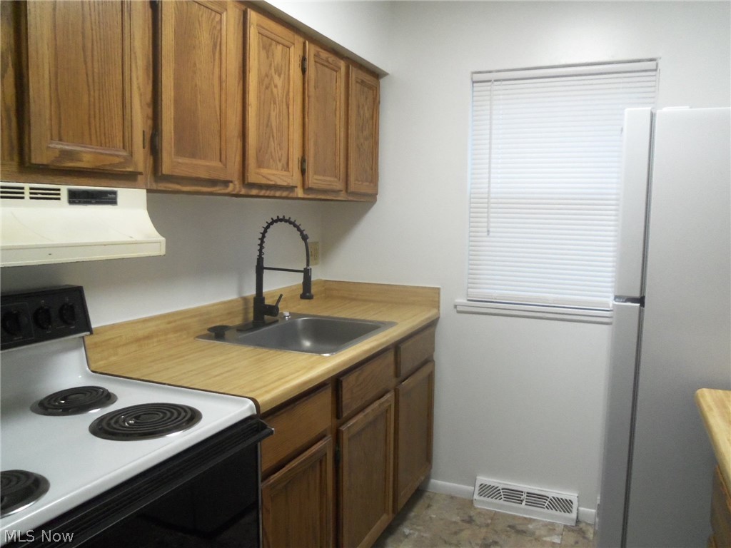 762 Mentor Avenue Painesville OH 44077