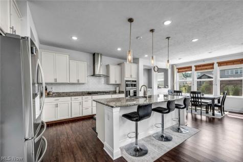 172 Harvester Drive Copley OH 44321