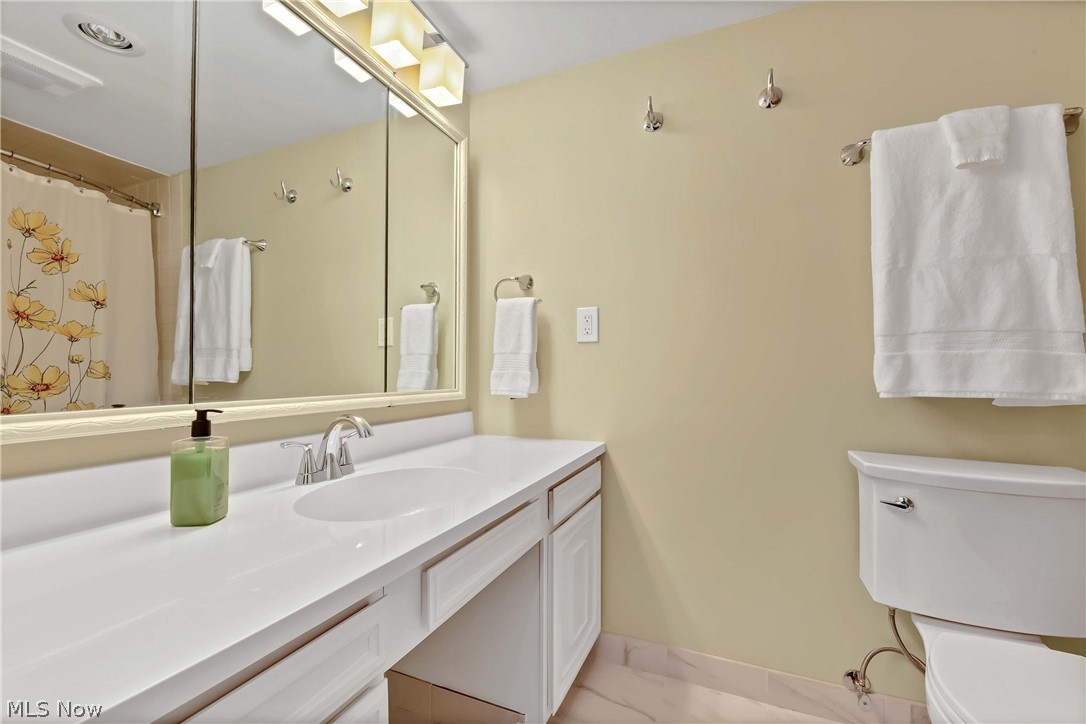 12500 Edgewater Drive Lakewood OH 44107