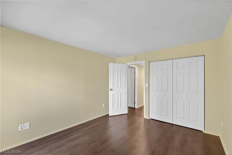 12500 Edgewater Drive Lakewood OH 44107