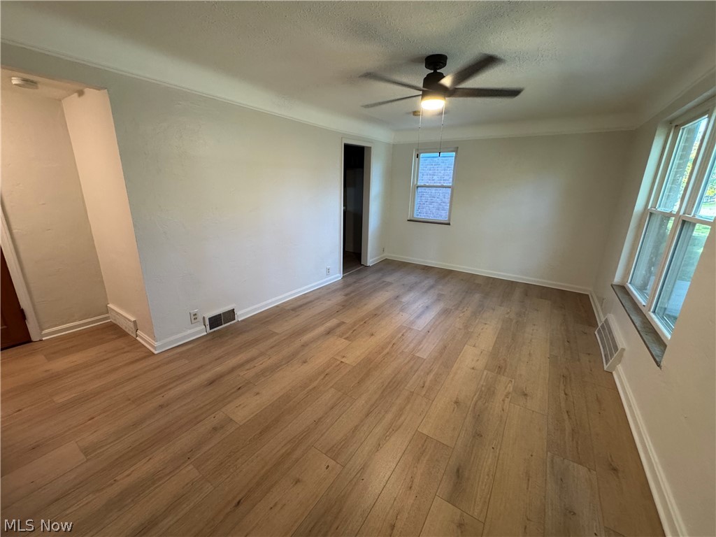 20990 Crystal Avenue Euclid OH 44123