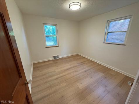 20990 Crystal Avenue Euclid OH 44123