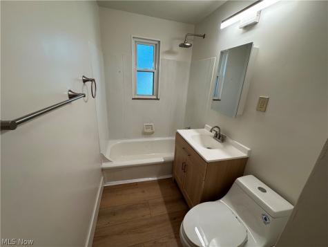 20990 Crystal Avenue Euclid OH 44123