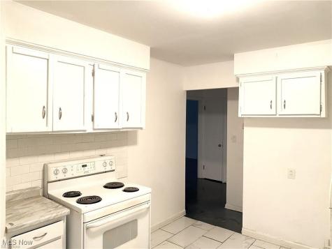 718 Shelley Berea OH 44017