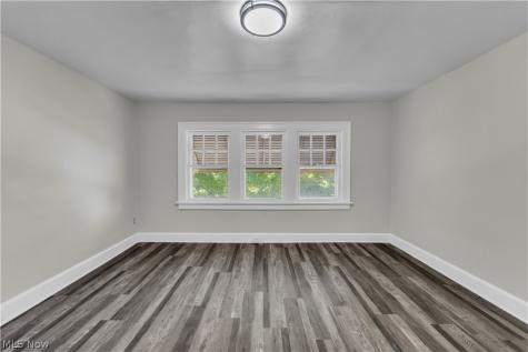10518 Parkhurst Drive Cleveland OH 44111