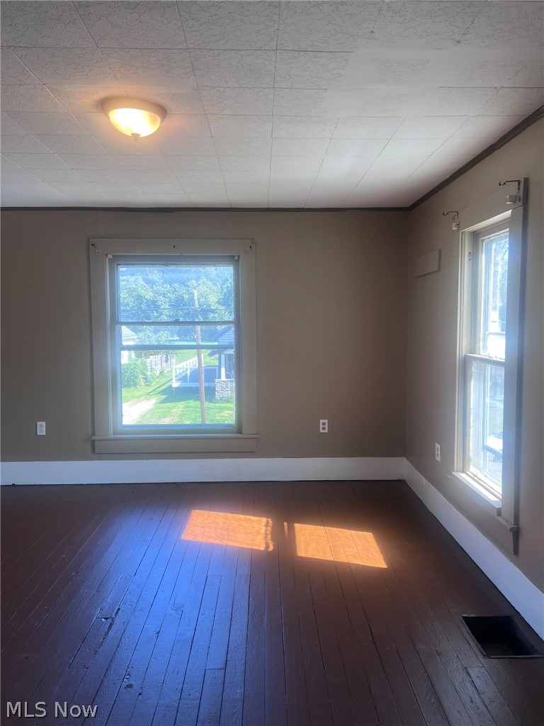 327 N 4th Street Cambridge OH 43725