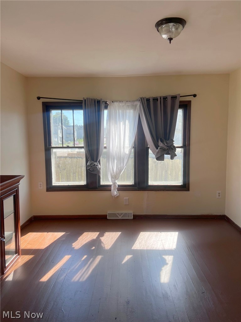 327 N 4th Street Cambridge OH 43725