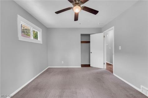 16605 Glenpark Avenue Cleveland OH 44128