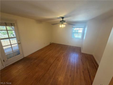 2712 Green Road Shaker Heights OH 44122