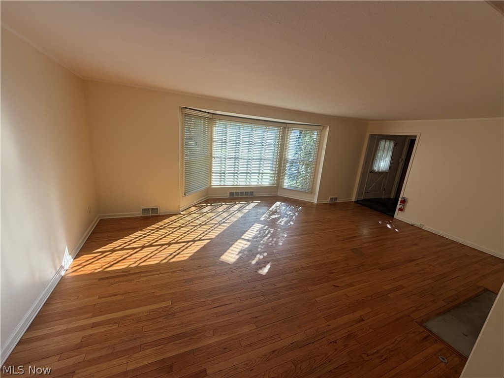 2712 Green Road Shaker Heights OH 44122