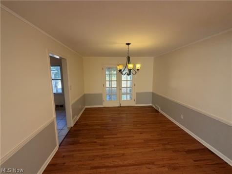 2712 Green Road Shaker Heights OH 44122