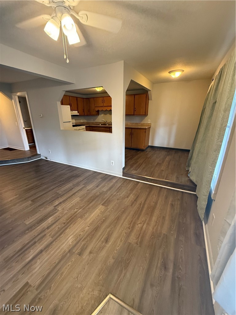 39 W 2nd Street Frazeysburg OH 43822