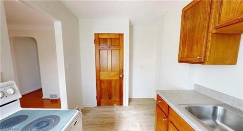 20460 Lakeshore Boulevard Euclid OH 44123
