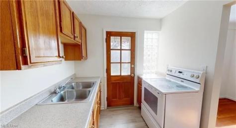 20460 Lakeshore Boulevard Euclid OH 44123
