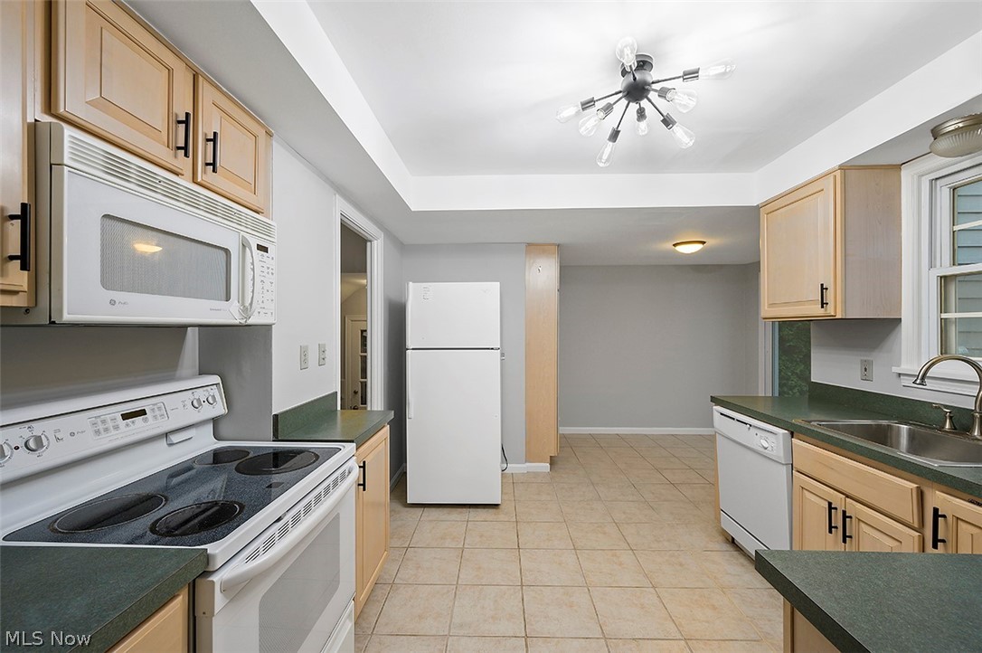 2243 S Belvoir Boulevard University Heights OH 44118