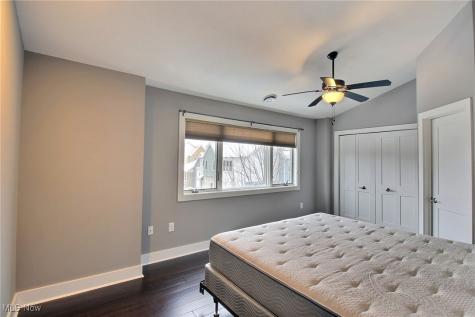 2239 City View Drive Cleveland OH 44112