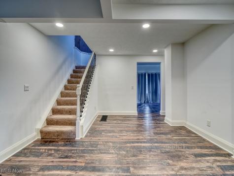 570 Juneway Drive Bay Village OH 44140