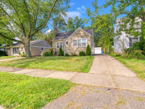 570 Juneway Drive Bay Village OH 44140