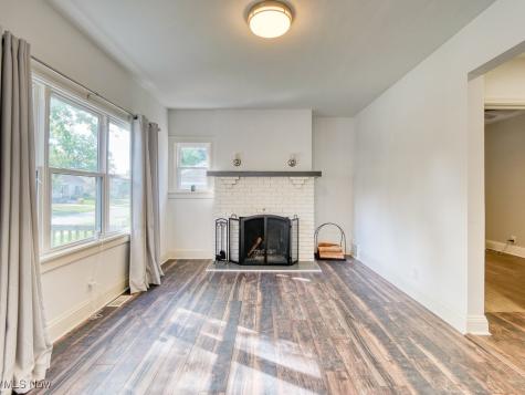 570 Juneway Drive Bay Village OH 44140