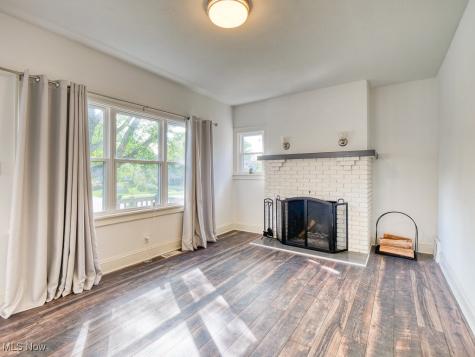 570 Juneway Drive Bay Village OH 44140