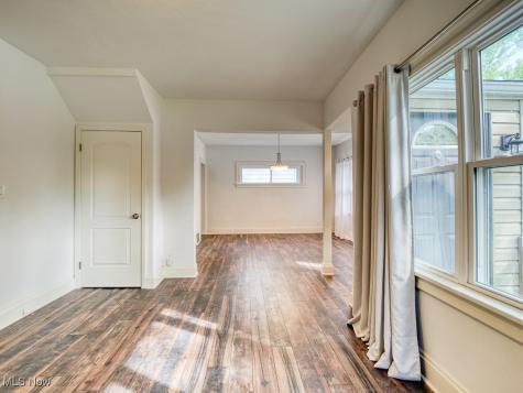 570 Juneway Drive Bay Village OH 44140