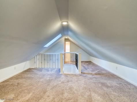 570 Juneway Drive Bay Village OH 44140