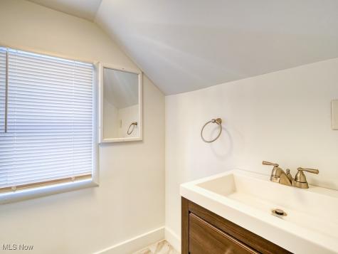 570 Juneway Drive Bay Village OH 44140