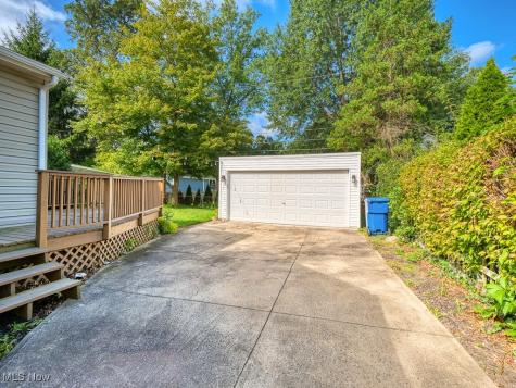 570 Juneway Drive Bay Village OH 44140