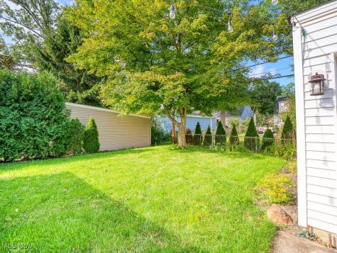 570 Juneway Drive Bay Village OH 44140