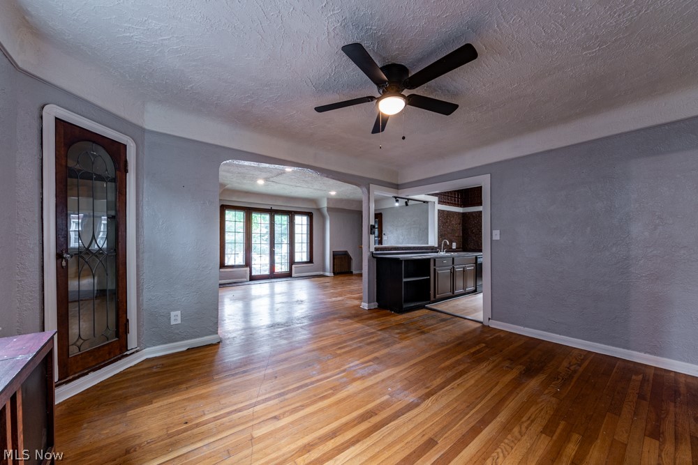 18405 Newell Road Shaker Heights OH 44122