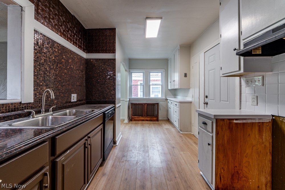 18405 Newell Road Shaker Heights OH 44122