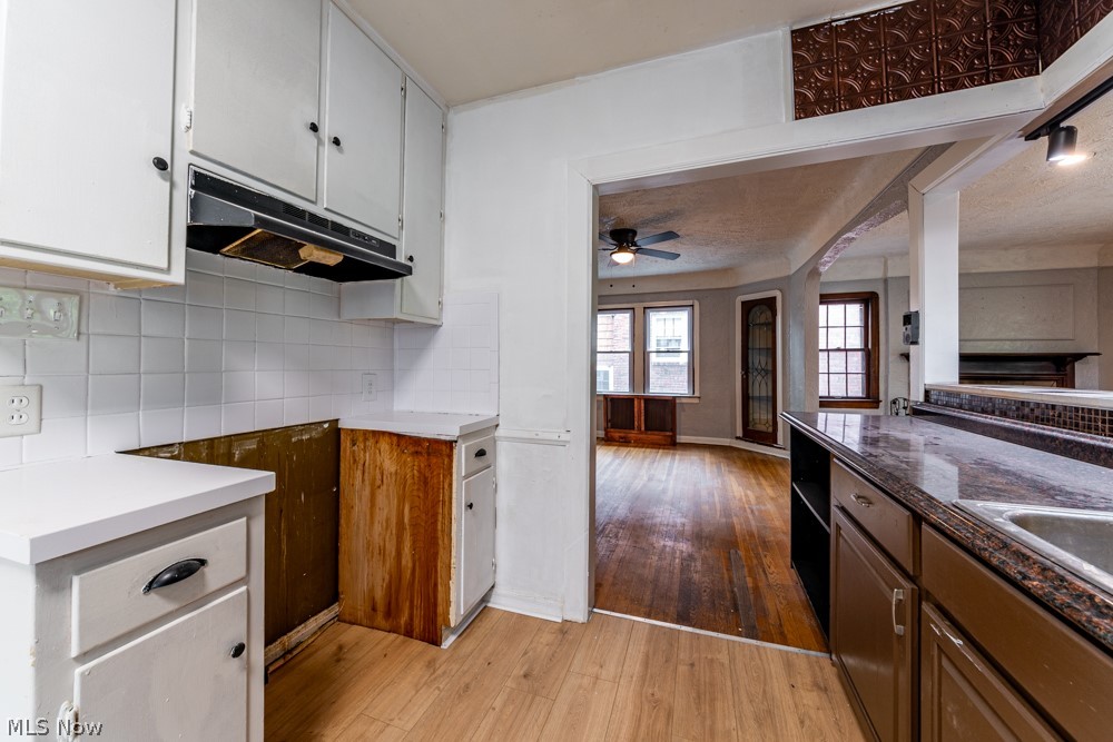 18405 Newell Road Shaker Heights OH 44122