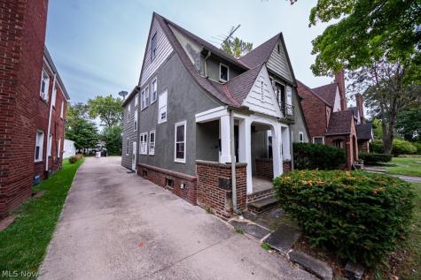 18405 Newell Road Shaker Heights OH 44122