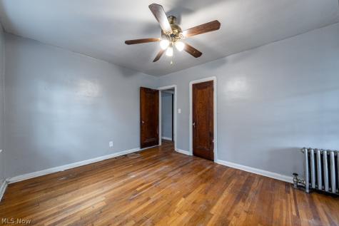 18405 Newell Road Shaker Heights OH 44122