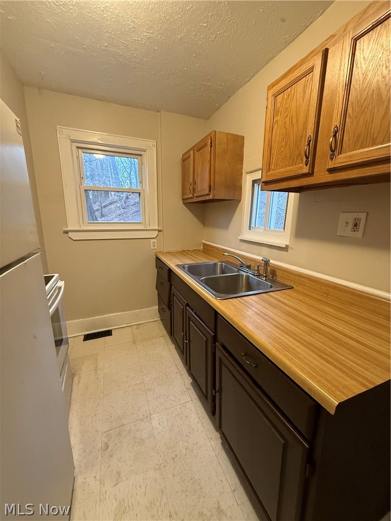 805 Carpenter Akron OH 44310