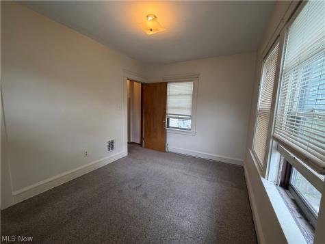 1605 Larchmont Avenue Lakewood OH 44107