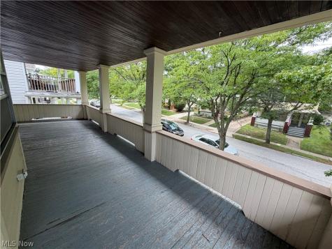 1605 Larchmont Avenue Lakewood OH 44107