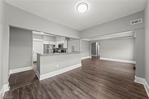 6812 Detroit Avenue Cleveland OH 44102