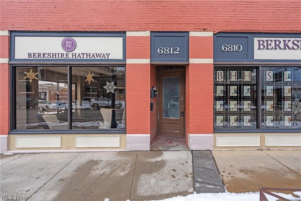 6812 Detroit Avenue Cleveland OH 44102