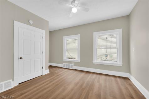 9409 Denison Avenue Cleveland OH 44102
