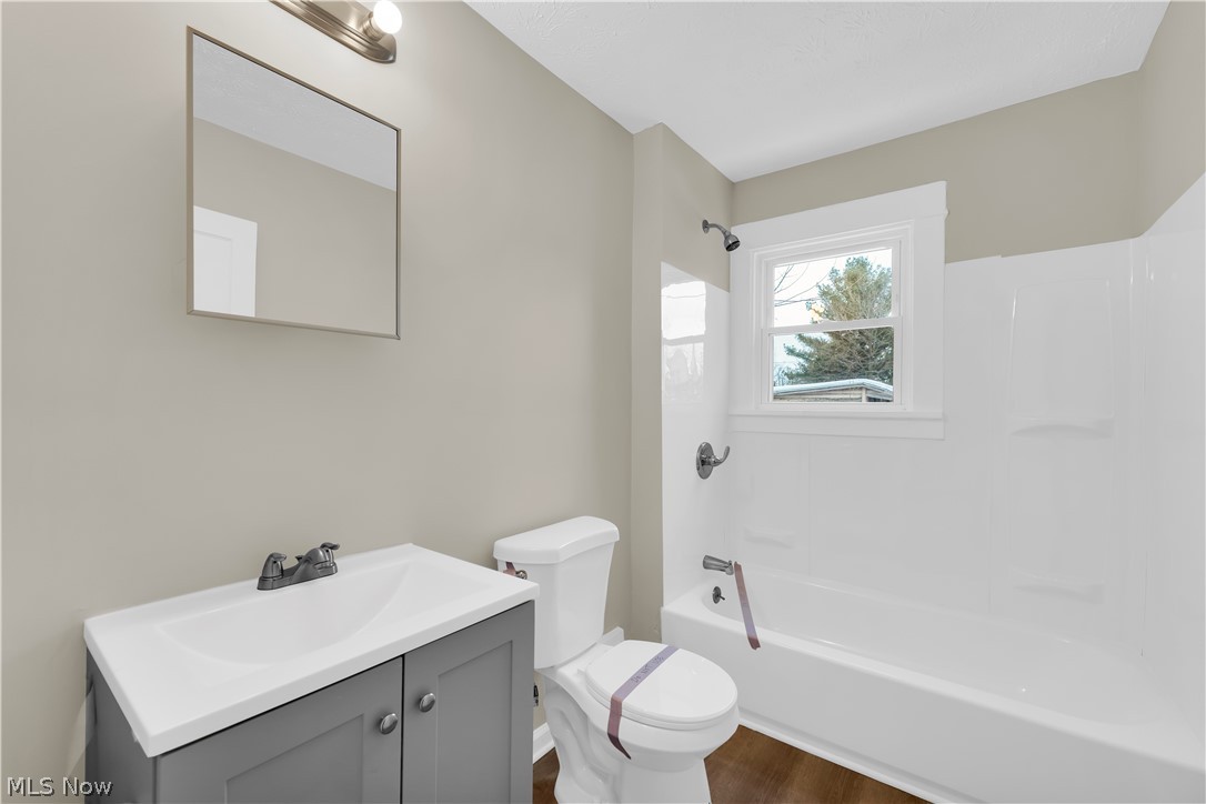 9409 Denison Avenue Cleveland OH 44102