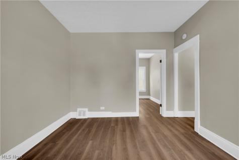 9409 Denison Avenue Cleveland OH 44102