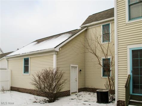 1942 E 84th Street Cleveland OH 44106