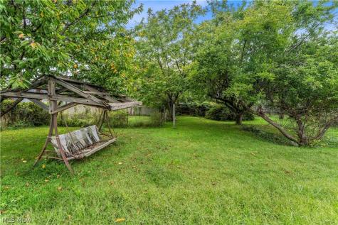 3024 Vega Avenue Cleveland OH 44113