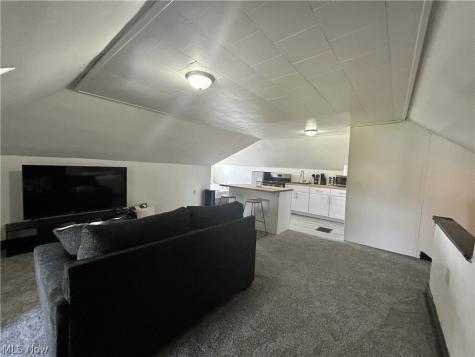 377 Lawson Steubenville OH 43952