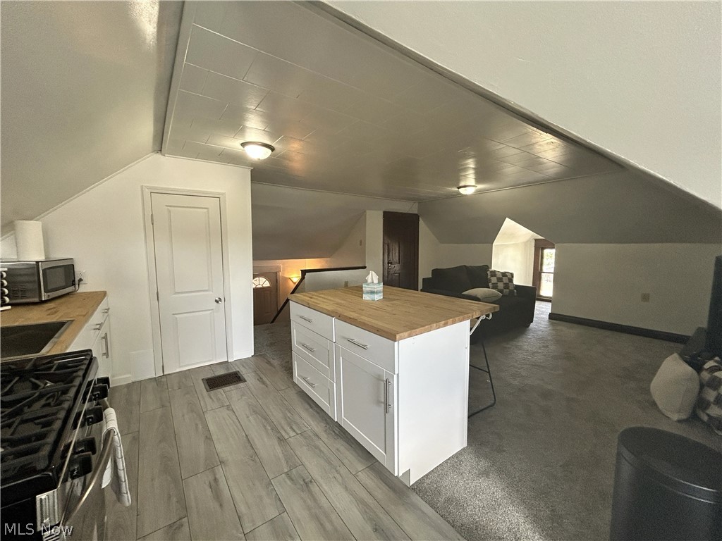 377 Lawson Steubenville OH 43952