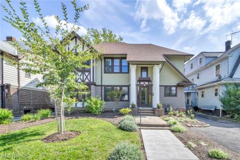 2135 Coventry Road Cleveland Heights OH 44118