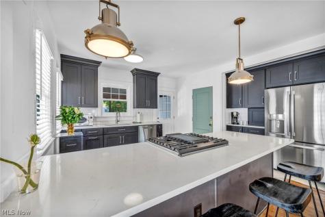 2135 Coventry Road Cleveland Heights OH 44118