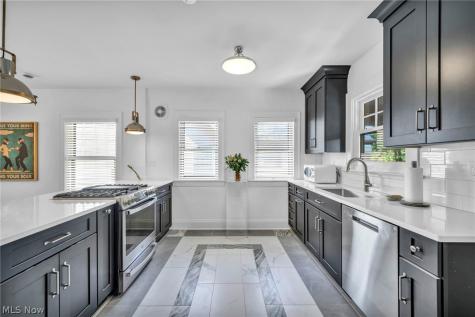 2135 Coventry Road Cleveland Heights OH 44118