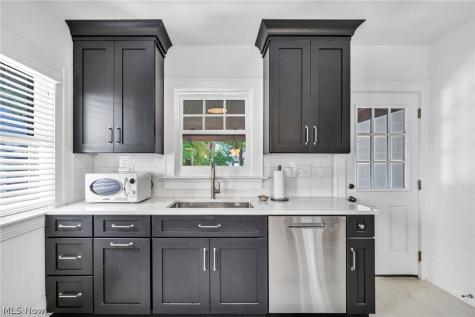 2135 Coventry Road Cleveland Heights OH 44118